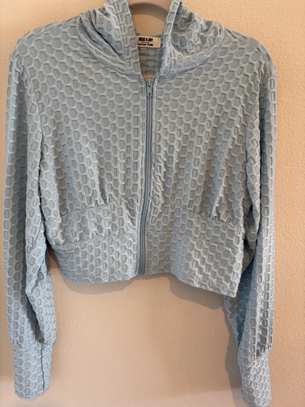 Light blue 2 piece set - biker shorts with hoodie 🦋💙🔵🔹🔷🩵 - Picture 6 of 8
